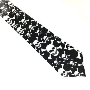Skull and Crossbones Neck Tie by Coool NWT
